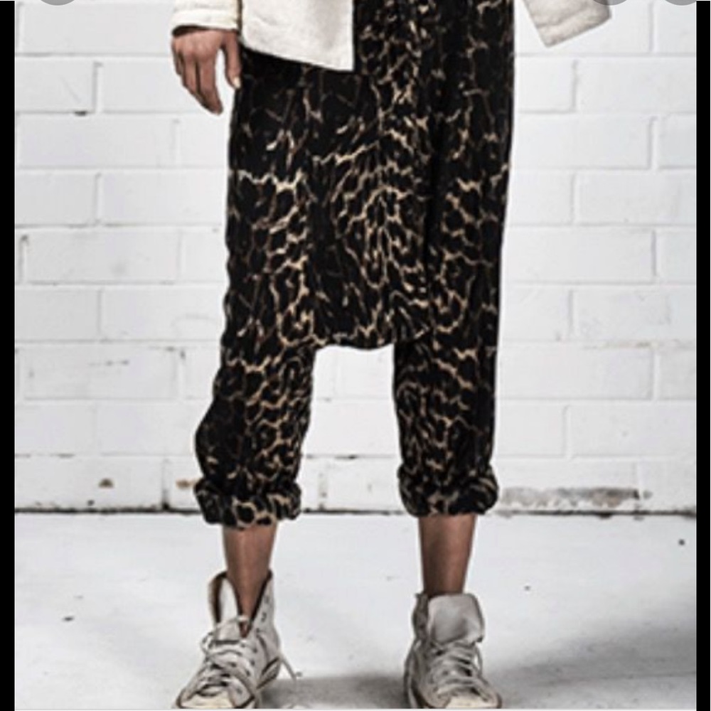 One teaspoon leopard pants